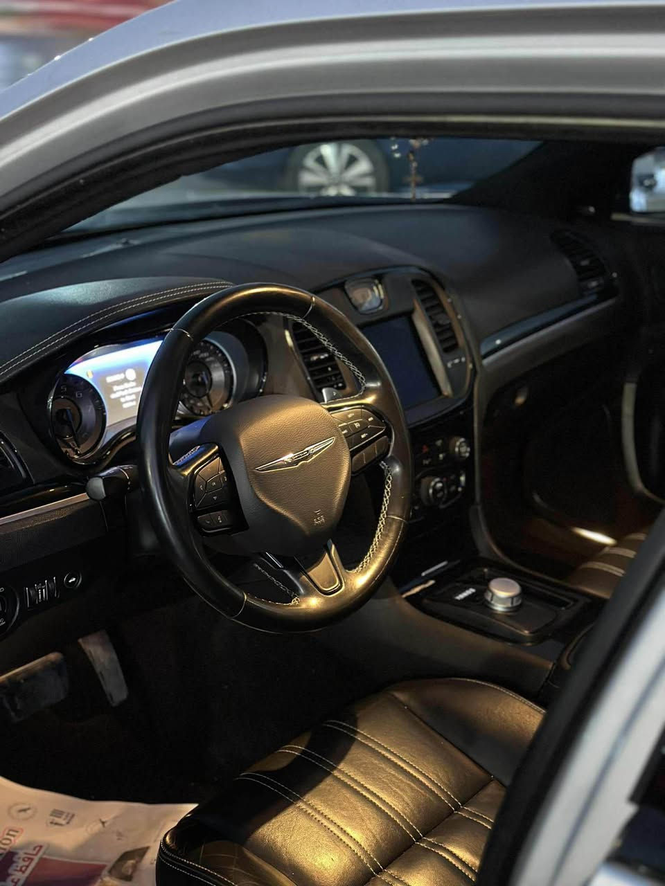 اوباما 2022  S
السيارة كلين تايتل وحلوة ونظيفة 
سيارة مابيها اي نقص كله بكفالة
المواصفات 
حساسات امامي وخلفي 
بانوراما 
دبل لحية بجم عريض 
رادار جانبي 
داخل جلد 
مقاعد تدفئة امامي و خلفي 
شفتات ستيرن 
دخول ذكي بصمة دبل بصمة 
باقي مواصفات معروفة لل S 
سعر السيارة 325 بي مجال للطيبين 
للتواصل ***********
مكان سيارة كركوك أربيل, العراق
