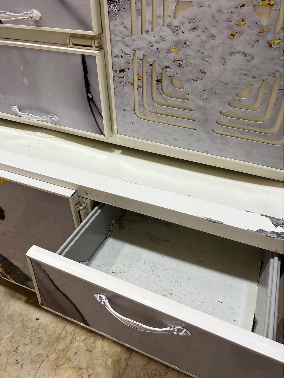 كاونتر متر ونص بدون سنك سعرة ١٠٠ قفل مكان بغداد واكو توصيل بغداد, العراق


**إذا كنت صاحب هذا الإعلان وتريد حذفه لأي سبب، رجاءا أرسل رسالة إلى الدعم الفني**