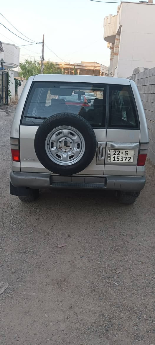 ازوزه تروبر موديل 2001 بلاديه مكفوله من الضربه كير جديد محرك بلادي بي تنقيص بدون تبخير رقم اربيل جديد بسمي بيع او مراوس سعرها 80وبيها مجال مكانها الرمادي***********
