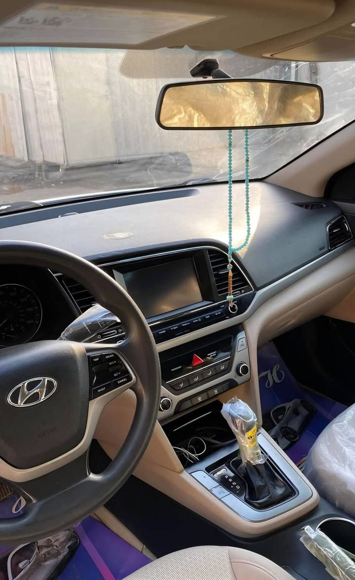 السلام عليكم النترا موديل 17 امريكي اربيل باسمي حادثه قبق جنطه فقط وبيه صبغات شويه اثر تكشير 
سعره 110 وبيه مجال قليل


**إذا كنت صاحب هذا الإعلان وتريد حذفه لأي سبب، رجاءا أرسل رسالة إلى الدعم الفني**