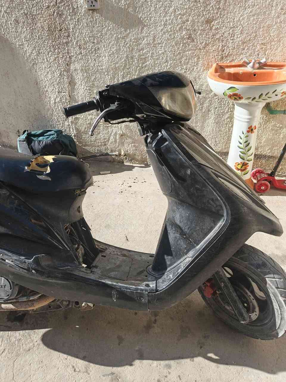 سلام عليكم دراجه 140 كايمه ابيع كوم حديد تاير الخلفي قبل فتره بدلته جديد للبيع 150 وبيها مجال حك الجيه مكاني سبع البور مجمع السكني


**إذا كنت صاحب هذا الإعلان وتريد حذفه لأي سبب، رجاءا أرسل رسالة إلى الدعم الفني**