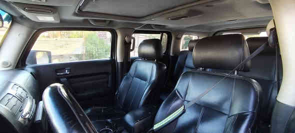 السلام عليكم 
همر  2007  مزودة كلش حلوه 
مرفعة وبلوجكترات ليلية 
فتحة سقف كشنات كهرباء 
محرك كير كهرباء تبريد كلة شغال
شاشة اندرويد كامرة خلفية 
رقم بغداد الماني تحويل مباشر 
(بيهه خربطة منظومة البريك)
(السعر 80$ )بالعافية عل يأخذها 
مكانه بغداد حي العامل 
***********
