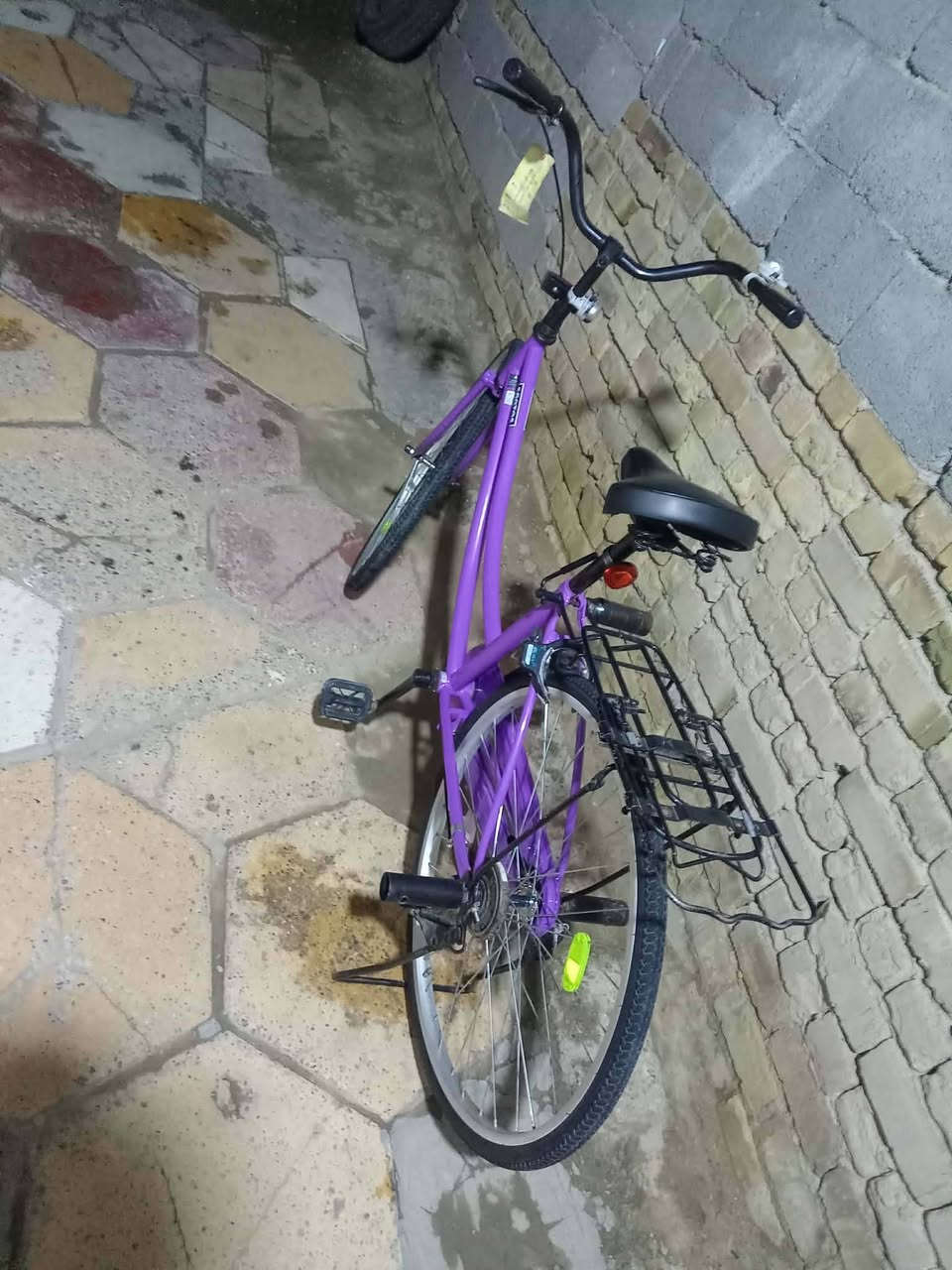 سلام عليكم بايسكل البيع موديل21 غراضه كامله سعر 105بي مجال


**إذا كنت صاحب هذا الإعلان وتريد حذفه لأي سبب، رجاءا أرسل رسالة إلى الدعم الفني**