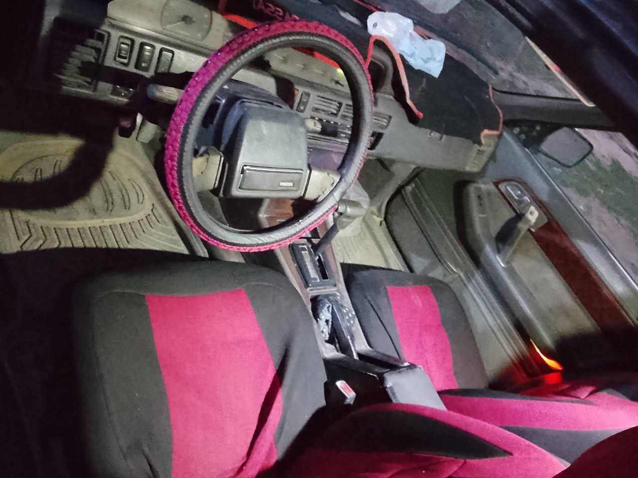 السلام عليكم مازده للبيع موديل 1990السنويه بسمي السعر 38وبيها مجال الشراي يتصل ***********
