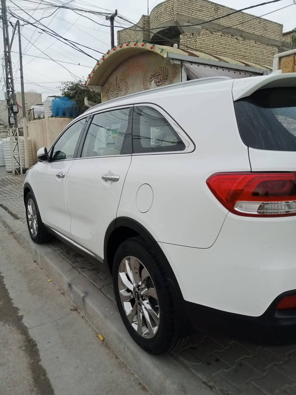 السلام عليكم سورنتو خليجي موديل 2018 سيارة جديد فول مواصفات مكينه 6 سلندر رقم الهاتف ***********
