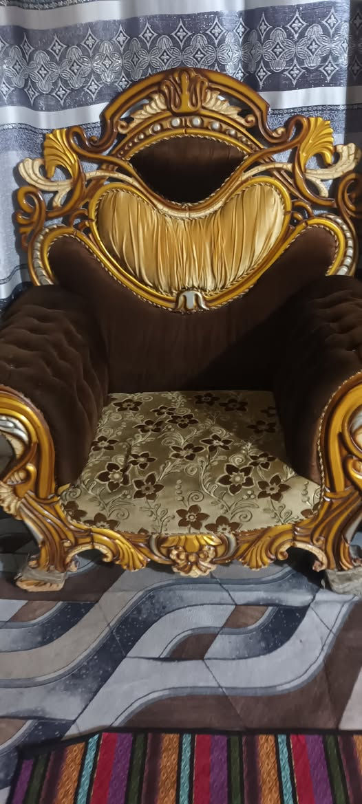 تخم للبيع ١٠ مقاعد مكانك الحر
***********
