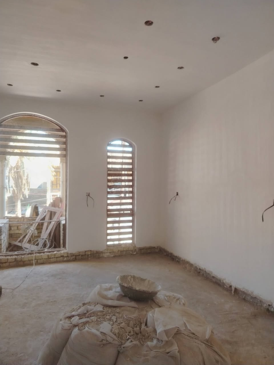 سلام عليكم خلفه مبيضجي متفرغ  ليحب يتصل ويدلل داخل بغداد المتر جص وبورك ٦ بل رصافه ***********
