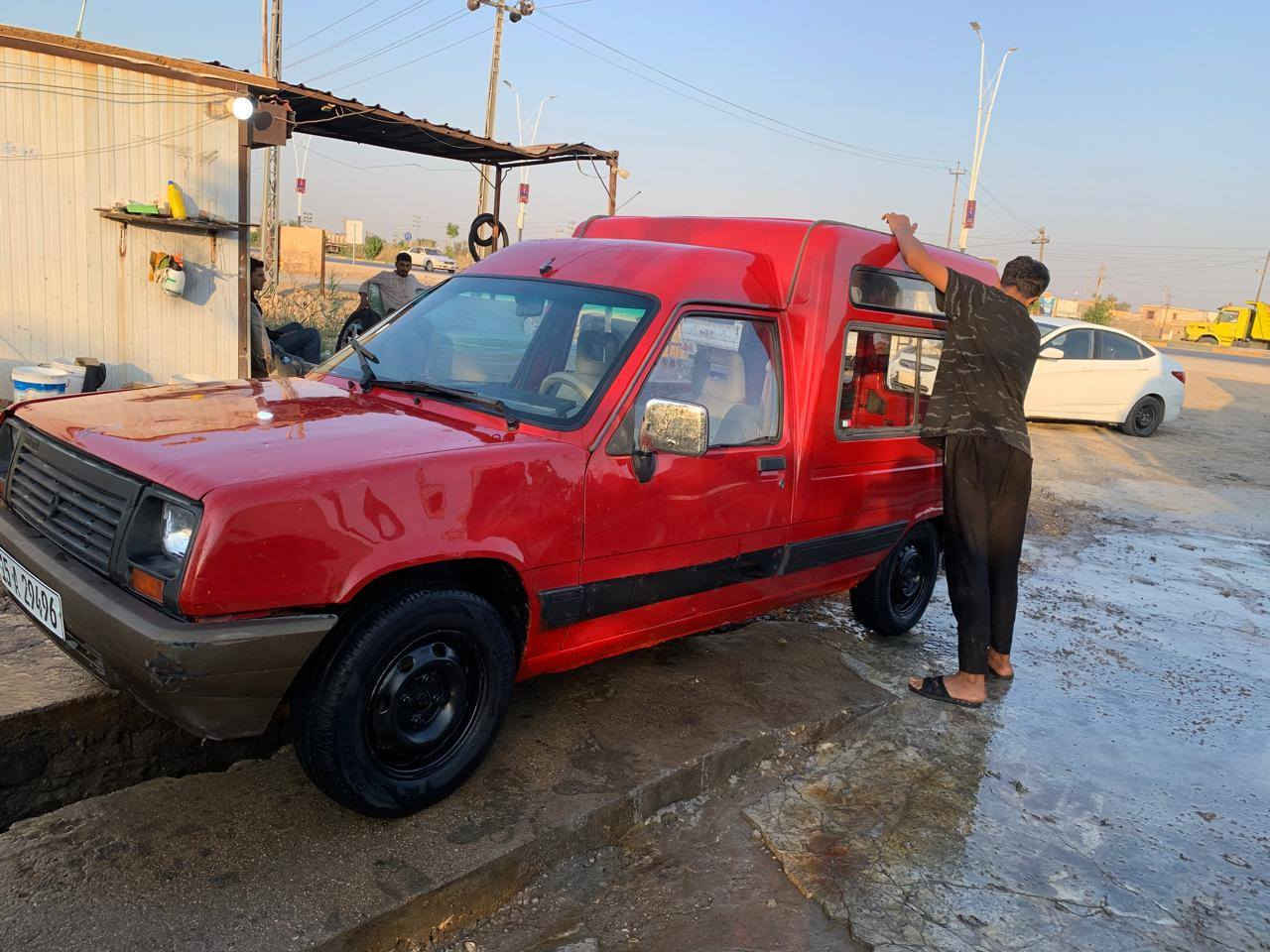 السلام عليكم للبيع رينو فرنسي مديل 92 مكان السياره ناصريه مركز السعر 34 ،،***********
