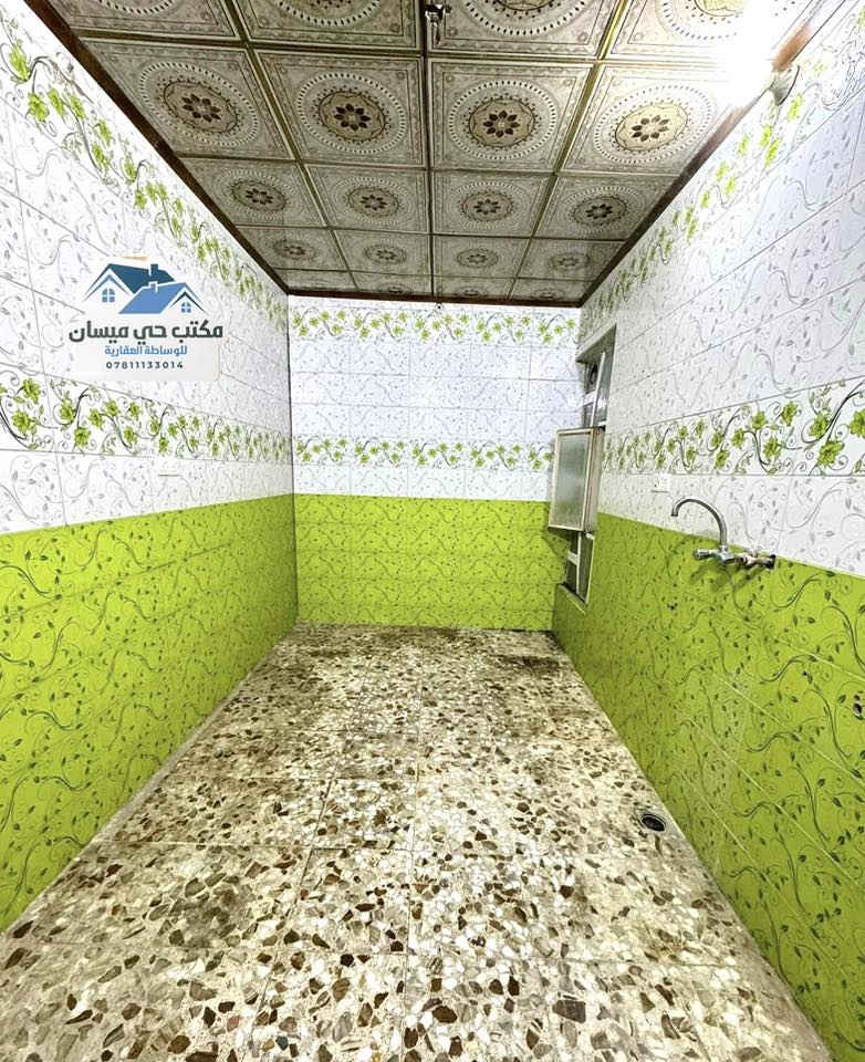 بيع مستعجل
للبيع بيت 100 متر طابو صرف نظيف جدا شارع  مفتوح على شارع 60 حي ميسان يحتوي على غرفة و صالة و مطبخ و استقبال و صحيات داخلية و خارجية للاستفسار اتصل ***********
