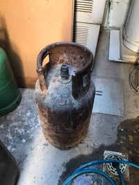 قنينة غاز • فارغه • بغداد الاعظميه