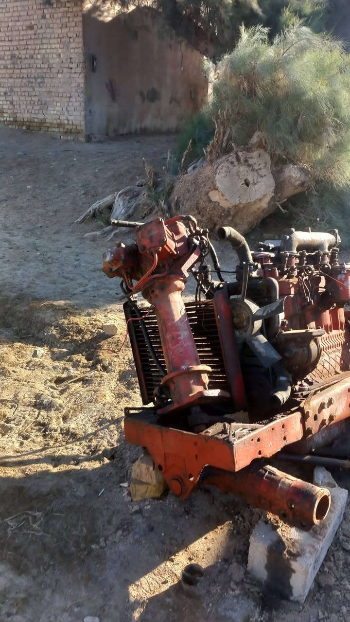 يالله خوان سلام عليكم غراض تفصيخ موجود  مال بلاروس تايرات ١٨ عله ٣٠ نظيف   محركات بلاروس بم عدد ٢  كير كامل مظخات  صدر اي شي موجود حوض كامل   ***********  ،،، ***********
