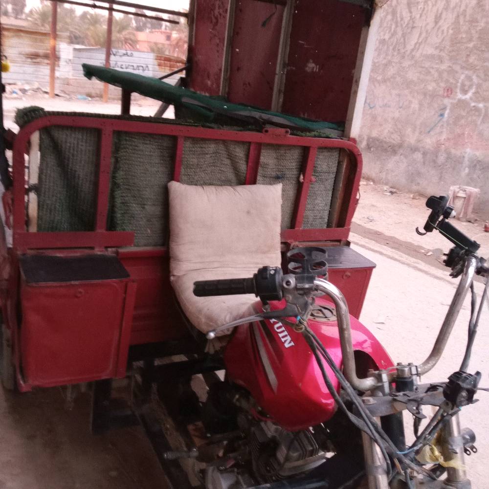 ستوته دايوان.. كامله مكمله موديل2014اوراق بيها...محركها2023جديد.. اشتغل بيها بلمخضر تفيدك اذا ردت تفتح بيها مخضر وتفتر.. ناقصها بس كلوبات خلفيه اسبير خلفي احتياطي 2تاير امامي جديد رقم الواتساب  ***********