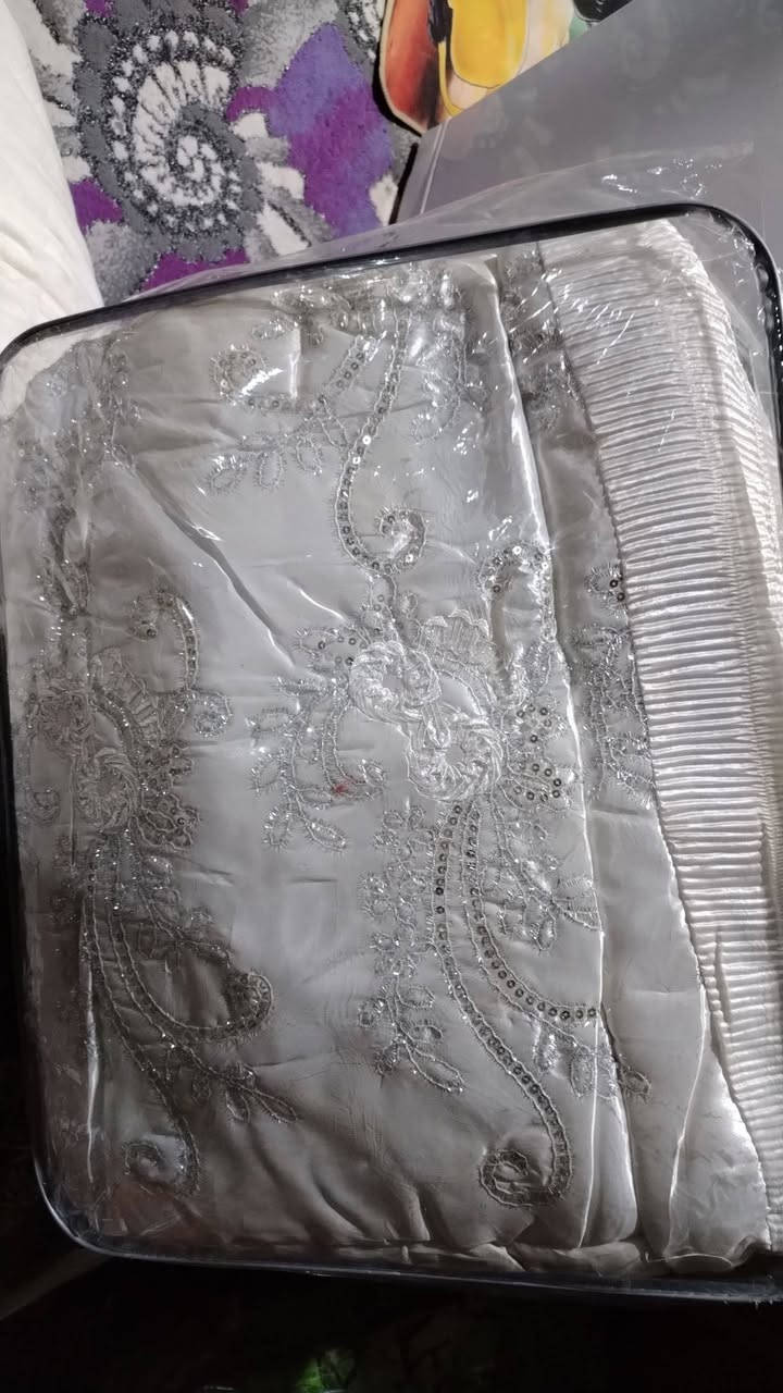 بطانيات مستخدمات انضاف +لحف نضيفات كلش للبيع اسعار مناسبه


**إذا كنت صاحب هذا الإعلان وتريد حذفه لأي سبب، رجاءا أرسل رسالة إلى الدعم الفني**