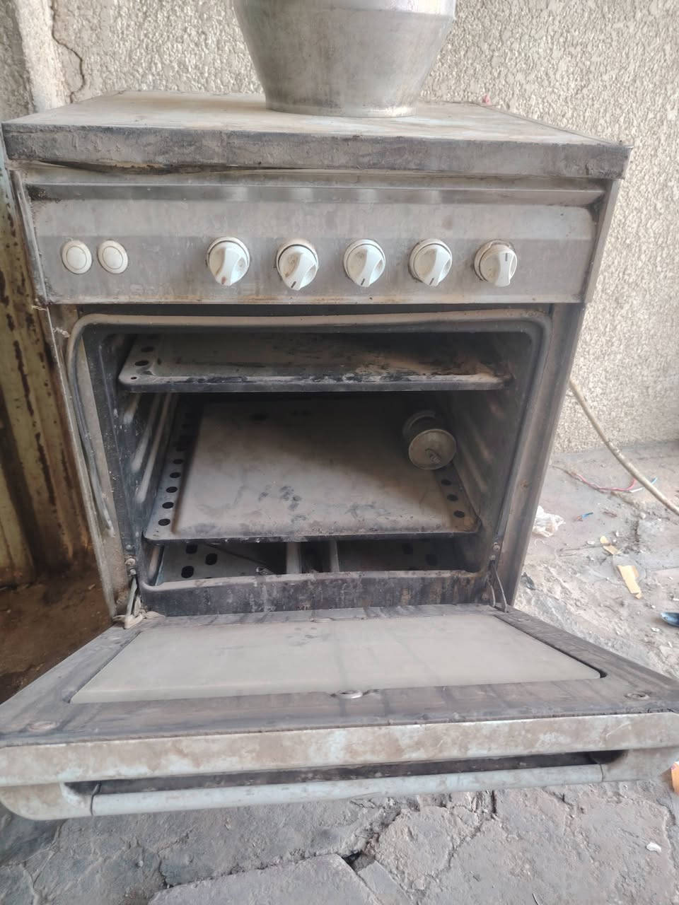 طباخ 4 عيون شغال هو والفرن يحتاج بس تنظيف السعر نهايته 40 الف قفل الشراي يراسلني خاص ..


**إذا كنت صاحب هذا الإعلان وتريد حذفه لأي سبب، رجاءا أرسل رسالة إلى الدعم الفني**