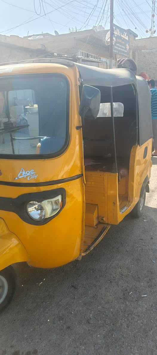 السلام عليكم تكتك بياجو 2018 جاهزه كبل الشارع اوراق كامله العنوان حسينيه الرشديه
تكتك ما ريدله شي كلشي جاهز بيها 
السعر قفل 1800 
***********
