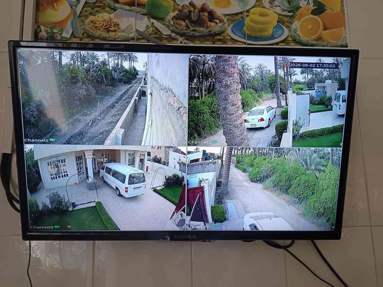 بسم الله الرحمن الرحيم
«وَقُلِ اعْمَلُوا فَسَيَرَى اللَّهُ عَمَلَكُمْ وَرَسُولُهُ وَالْمُؤْمِنُونَ 
          صدق الله العظيم

(الحمدالله تم تأمين بيت   في بغداد  منطقة الراشديه  )

منضومه تجميع من ماركه دهوا  الاصلي دقه 2 ميكا  فول كلر صور وصوت 

الموصفات :
 ✅كامرات  عدد 4 دقه  دقه 2 ميكا بكسل  حقيقي  ملون ليلي نهاري  دبل فلاش  
   من ماركه  دهوا  لاصلي وكاله ) 💯👌

✅جهاز xvrنوع  دهوا   الاصلي  دقه 2 ميكا  العربي الحديث 

✅بكره واير طول 100 متر نحاس الاصلي المسلح  

✅هارد 500  كيكا بايت  البنفسجي الاصلي خزن 20 يوم   

✅بوكسات كاميرات عدد 4

✅ماوس لاسلكي 

▪️مع ضمان 2 سنه   حقيقي صيانه وستبدال   في جميع ملحقات 

 ▪️نصب حترافي👌 و دقه في العمل 💯💯

‼️وتم ربط كاميرات على هاتف فقط حسب طلب زبون
عن طريق برنامج خاص شركه دهوا DMSS‼️

❗️❗️ملاحضه  اماكن الكامرات حسب طلب زبون❗️❗️
 
*********** مهندس يوسف 

🔴ومتوفر جميع انوع كامرات الاصلي وكاله 
بيع ونصب وصيانه جميع انوع كامرات 

🔴والعمل في جميع مناطق بغداد كرخ ورصافه 

ويوجد ايضآ توصيل في بغداد وجميع محافظات 

🔴ومتوفر كشف مجاني للموقع  

#كامرات 

للستفسار ***********وتساب 
#دهوا
#اسوار 
#هيكفجن
#شاهين
