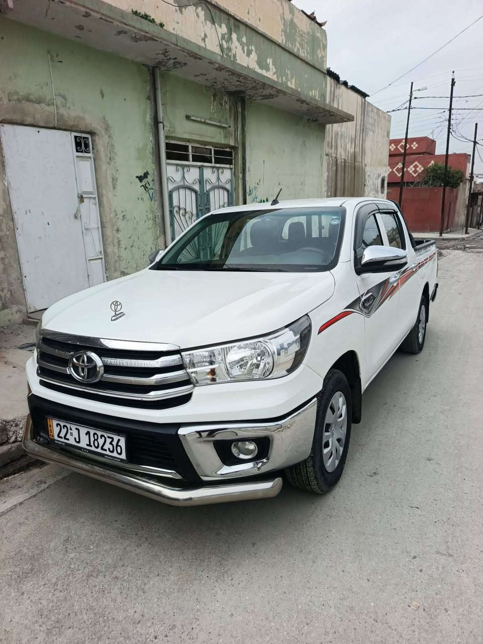 اسلام عليكم
تويوتا هايلوكس 
موديل 2016
الضرر جاملغ الامامي بي شويه بارد بدون داخل وبدون صبغ
والباقي كلين 
كير ومكينه شرط مامفتوحه 
كير عادي فول عادي
مكان الموصل 
***********
