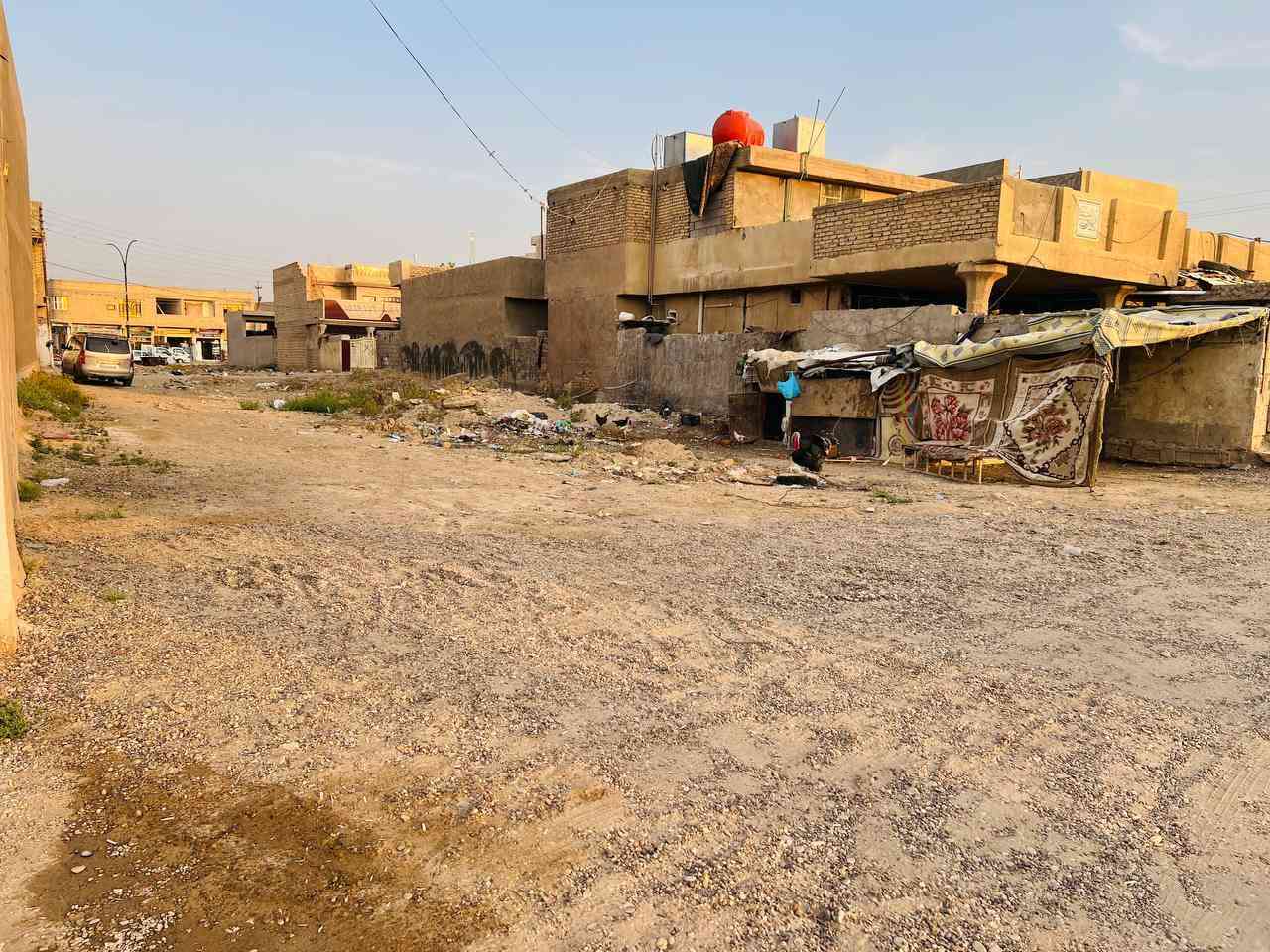 #متاح_للبيع
قطعة أرض طابو ملك مساحتها ٣٠٠م مقابل البلدية وجها صاير ع المنتزه الجديد ماء و كهرباء ومجاري واصلها وحته تبليط راح يوصلها صايرة بصف الركن مكان حلو ومرتب 

#للإستفسار_الاتصال_على_الرقم_التالي 

***********
