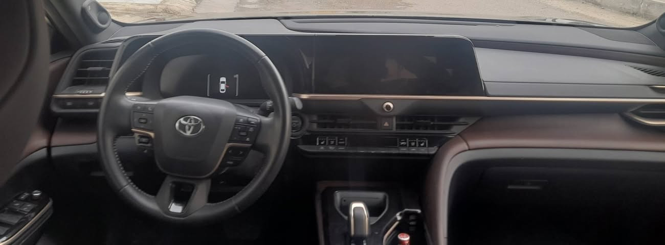 السلام عليكم
للبيع تيوتا كراون موديل 2024
وارد امريكي لمتد فول مواصفات 
مكينه ٢٥٠٠ هايبرد  
رقم بغداد تحويل ثاني يوم بأسمي

حادثه كما موضح في الصور 
ماشية قليل 19 الف 
سيارة موجود بديالى 
الاستفسار الاتصال 
***********
