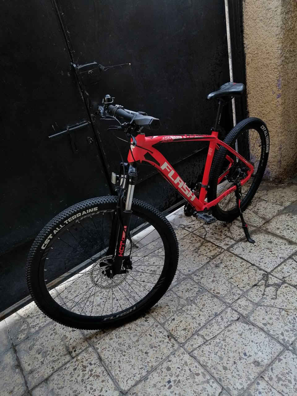 الوحش للبيع cst فريم المنيوم تاير عريض مستحيل ينزل او يبنجر بريكات دهن هادروليك ٩ نمر خلفيه و ٣ امامي التجميع كله شيمانو دبل امامي سلس جبلي السعر اول تعليق


**إذا كنت صاحب هذا الإعلان وتريد حذفه لأي سبب، رجاءا أرسل رسالة إلى الدعم الفني**