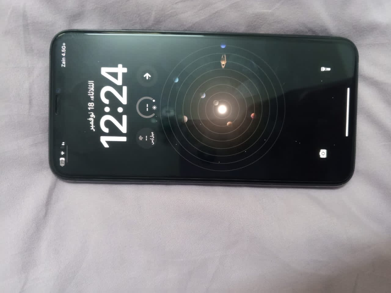 آيفون 11بروماكس 
ذاكره 256
بطاريه82
شاشه بلادي بطاريه بلادي كلشي مامبدل بي 
نضافه 100/95
للتواصل ***********🔵
