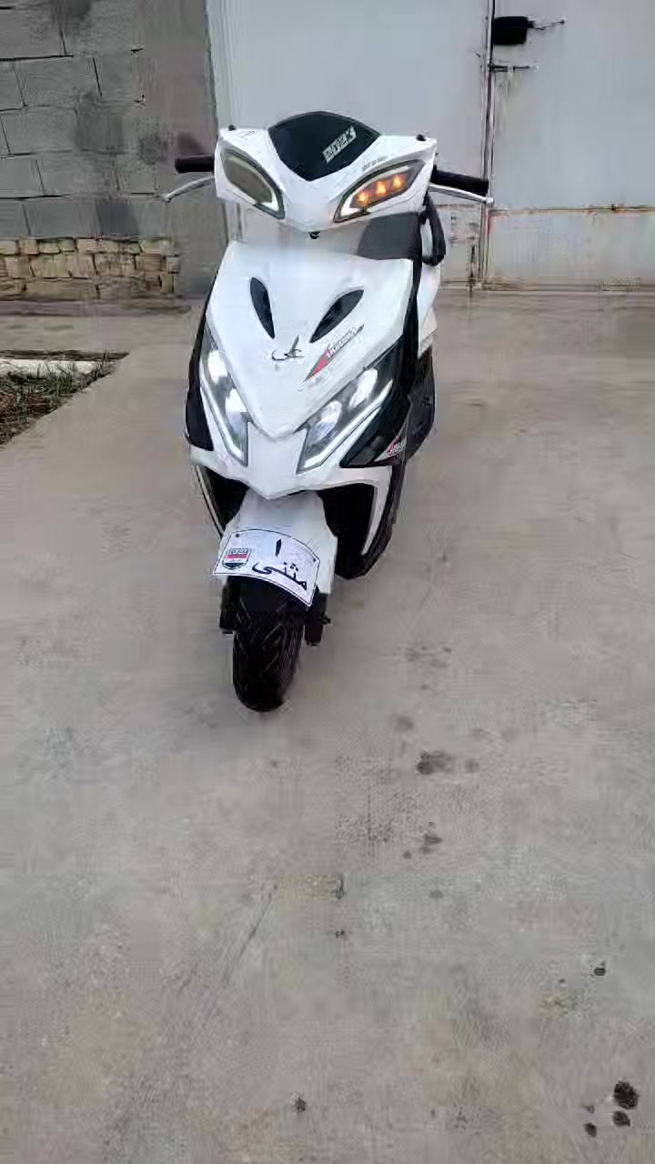 السلام عليكم دراجه سكنس مديل 20 جاهزه من طول لطول نضيفه كلش نكره سلف لسعر 275 عنواني قضاء الرفاعي رقم تلفون ***********
