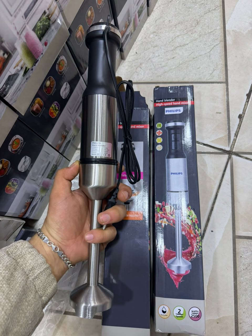 مكواة فيليبس
مكواة panasonic
خلاط يدوي متعددة الرؤوس من فيليبس
***********
