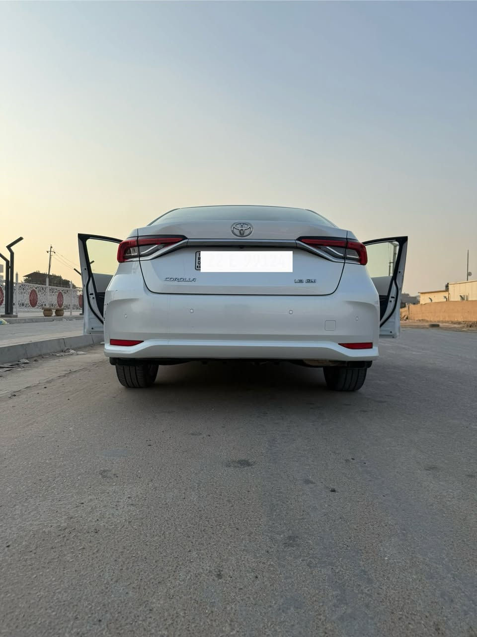 ساز موديل 24 بدون فتحة سقف مكفول من الصبغ والبارد والحالوب وعلى الفحص ماشيه 27 الف حقيقي مكانها بالديوانيه 
السعر 183 
اي استفسار واتساب ***********
