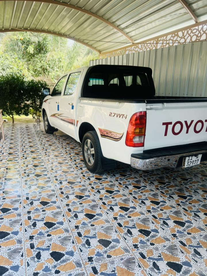 السلام عليكم عذاري موديل ٢٠٠٩ كير اتو محرك صدر تايرات كشر بيه فقط تكحيل بارد كلها شرط ما تحط عليها. ربع ورقم بغداد دولي باسمنه تريد تحويل تريد وكاله السعر ١٧٥ وبيها مجال مكان السياره الضلوعيه الجبور *********** ويرهم مراوس
