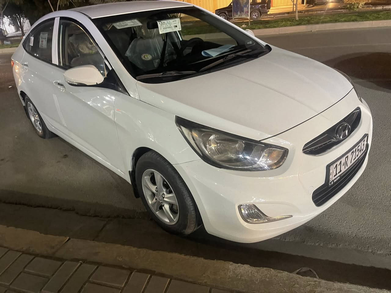 اكسنت خليجي مكينه 1600 سياره جديده وجاهزه بيهه جاملغ فقط صبغ موديل 2011 السعر 88 وبيهه مجال العنوان بغداد الزعفرانية ***********
