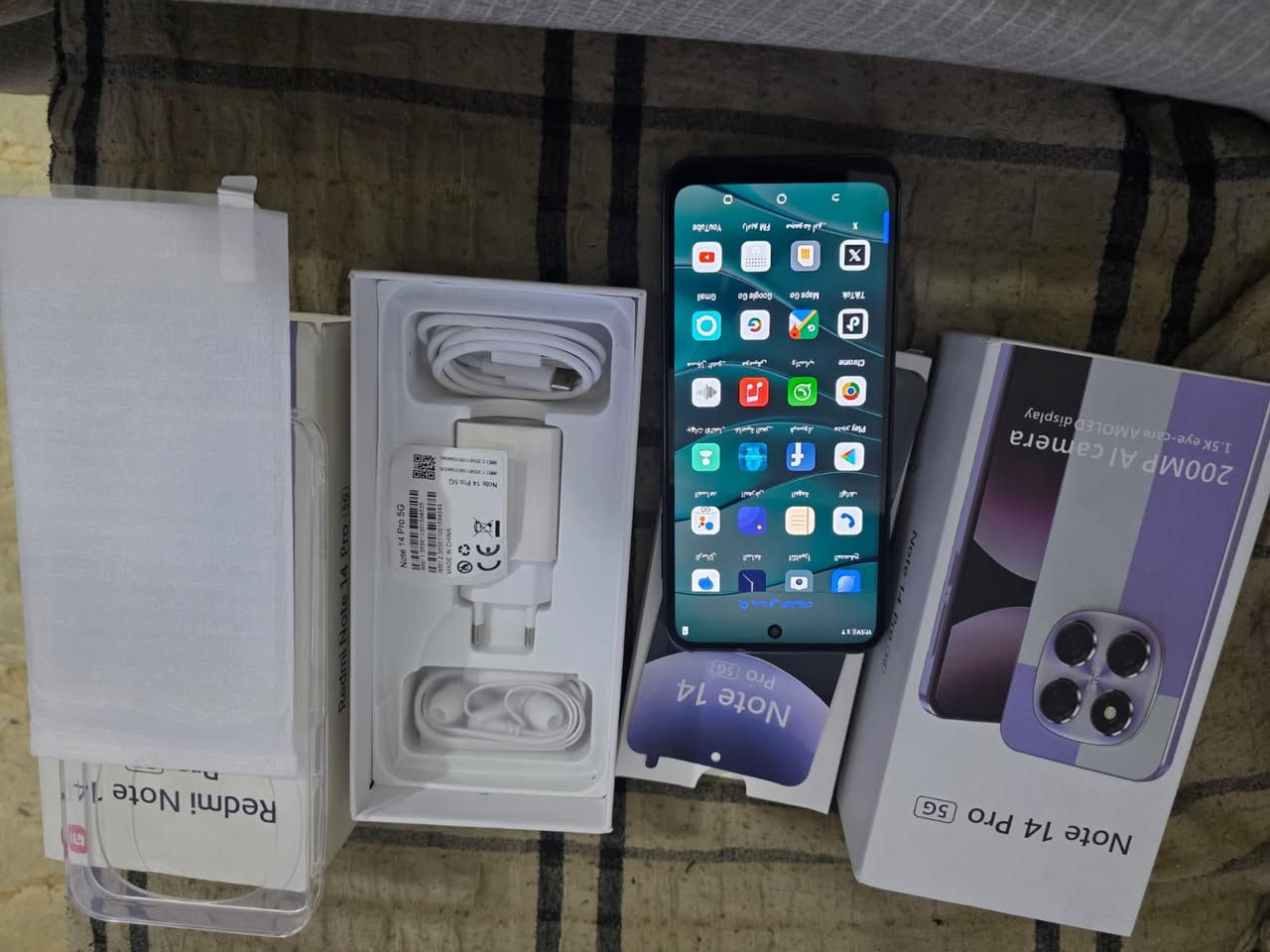 ريدمي 14 pro 5G
جهاز جديد غير مستخدم 
معا الملحقاتها كامله 
سماعه 
واير شحن
بلك شحن
كفر 
لزكه شاشه

مكاني بغداد 

رقمي : ***********
