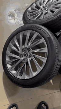 السلام عليكم ورحمة الله وبركاته
تخم ويل لگزز حجم 18
للحجز عن طريق الخاص او واتساب
النضافة كما موضح بالصور
يمكنك الاختيار ويل مع التاير او فقط تايرات او فقط ويل
واتساب ***********
