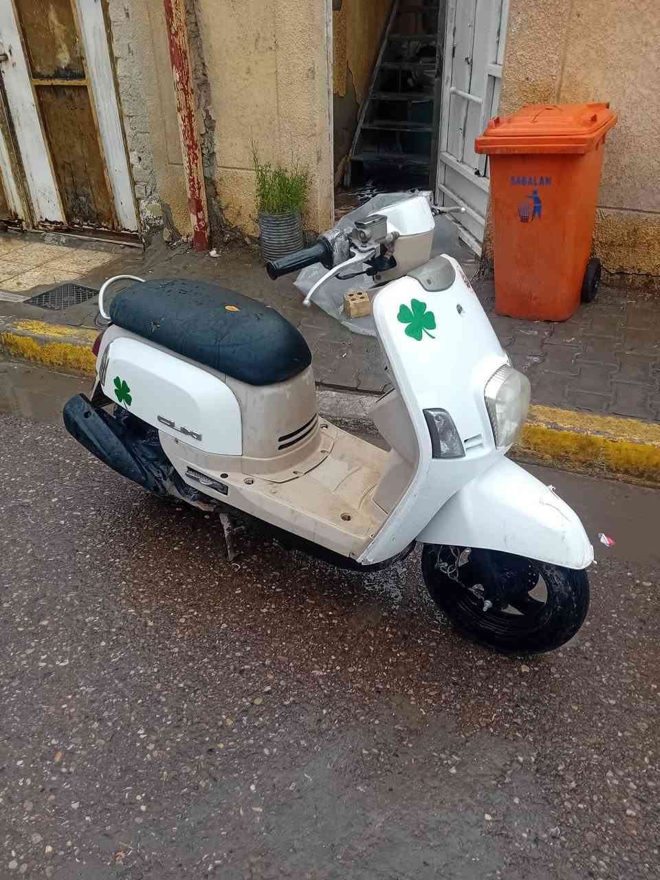 دراجة ماكس بوليس سرعه 120  كابريتر  دراجة مرتبه وحلوه سلف هندر كهربائيات كلها شغالة دراجة بلاديه محرك بلادي كفرات مختمة دراجة تخبل بس شادلها تخم كلجات تجاري فقط السعر ٥٢٥ وبيها مجال العنوان /الشعلة _جكوك/ ***********
