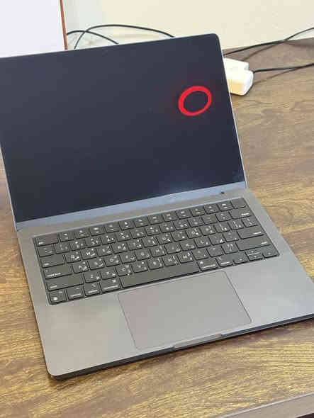 MacBook Pro M3 pro
ذاكرة 512gp
رام 18
بطارية 96%
حجم 14 
لون اسود
ملحقات كاملة 
جهاز نضيف مستخدم للتصميم
للتواصل راسلني هنا
او على الواتساب 
***********
