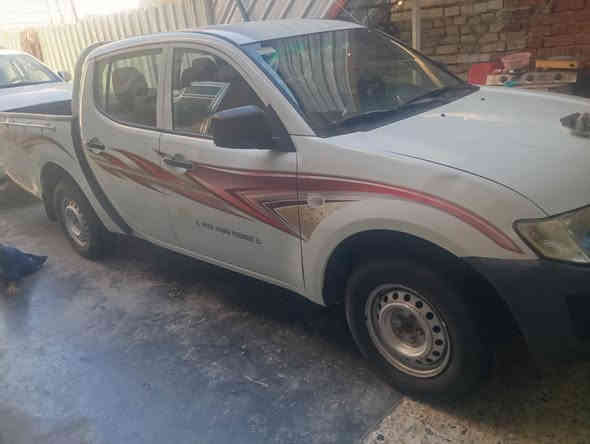 بسم الله مسيوبيشي موديل ١٣ مكفوله ناصيه كاز بلادي محرك مسيوبيشي السياره مميزه تجي بدي طويل وكشن وربع.. مكاني بغداد 
اتصل وات ساب أو ***********
