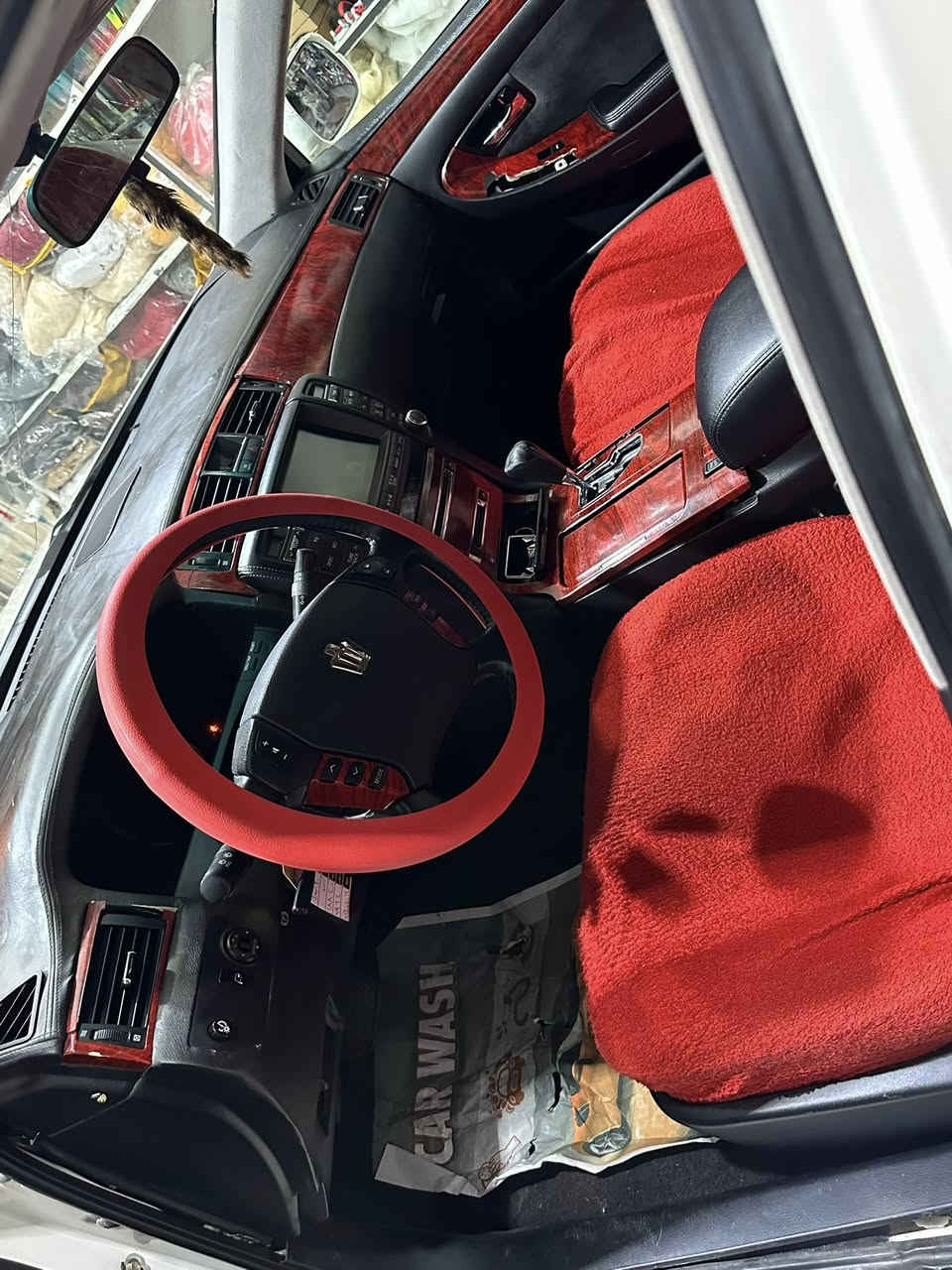 شاینە سپۆرت ٢٠٠٥
١٨٠براوە بچوک بەبچوک 
بەنزین هەر ناخوا
ساج سور
٣دوگمە
دەعامی بۆ دەعامی بەشەرت
لەهەڵەبجەی شەهیدم
                            ٤٩$یەک تۆز مەجال
***********
***********
