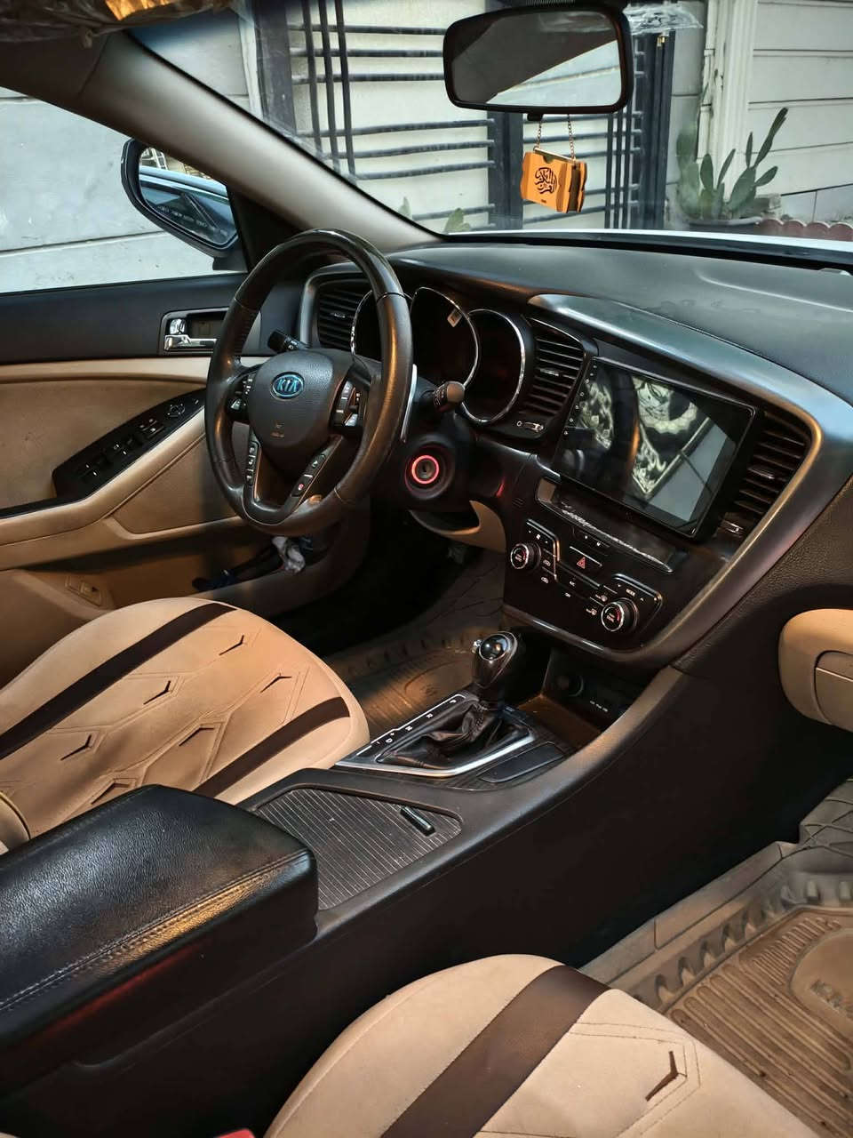 اوبتيما 11 فول ما عده بصمه
بسمي 
مكينه الفين دوش 
ماشيه 112 الف 
مكفوله كفاله عامه ما عده جاملغ الأيمن بيه بارد شويه كد شبر والجاملغ الأيمن بيه بارد مكفوله من الصبغ 
رقم نكليزي بسمي (مراوس)كورله مديل 25 حسب النضافه ***********
