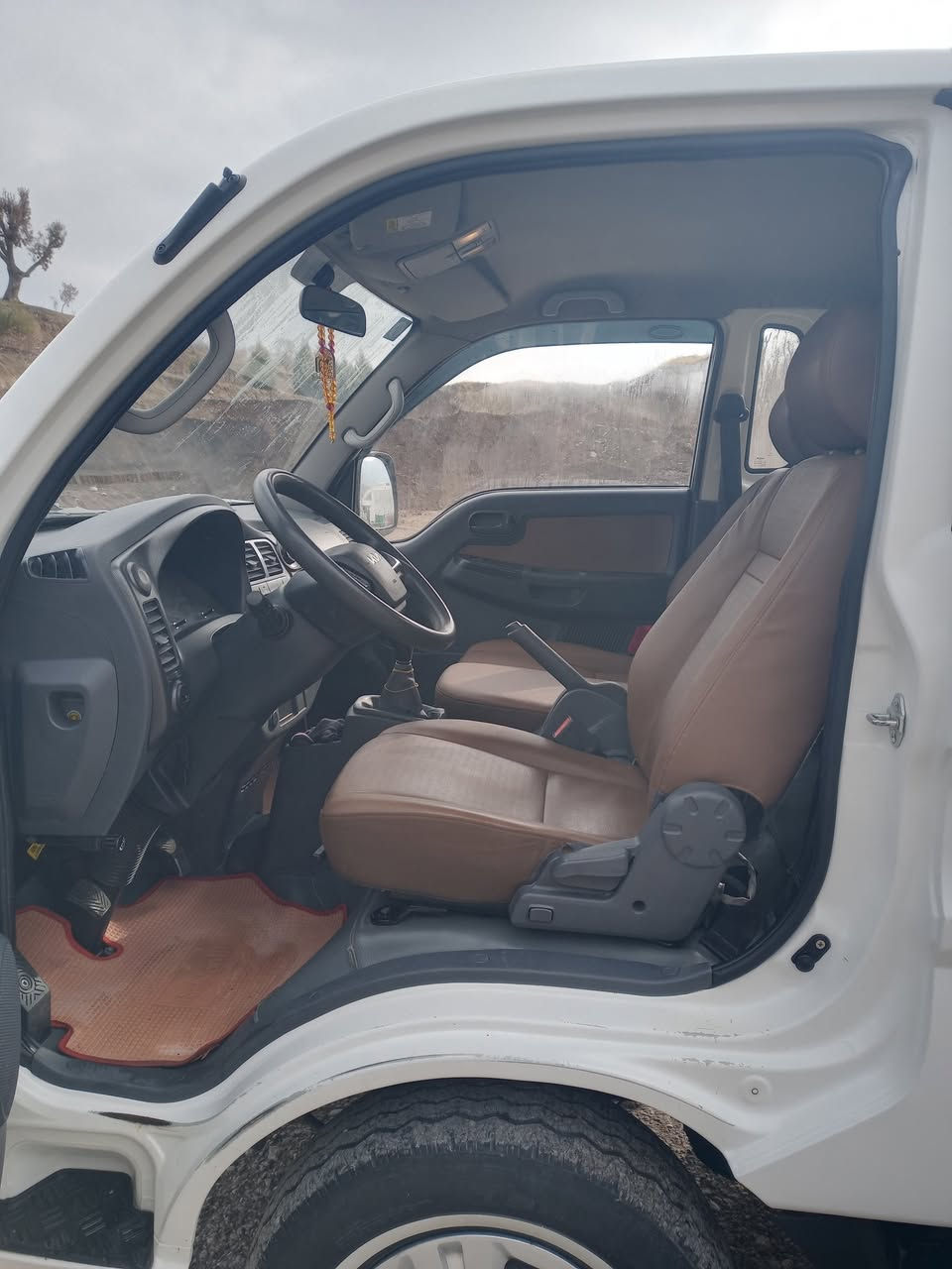 اسلام وعليكم للبيع كيه حمل موديل ٢٢ رقمه بقداد مصغره كامله سنويه لل ٢٨ تحويل ثاني يوم لوحات جديده هزه جديده قرامات مدفوعه سياره ربع ماعليه ابيع بيهه صبق شبر اباب اسكن شبر وبنيد ام بدل ابلاديه اسعر ١٣٦ وبيهه مجال حك اجيه رقم الجوال *********** العنوان أربيل شقلاوه يوجد واتساب
