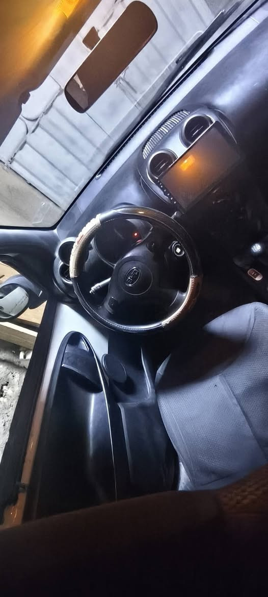 السلام عليكم 
سياره pyd 
موديل 2013 
رقم كربلاء
 سياره جديده مال بيت  كل نقص مابيه بصمه 
بيع او مراوس حسب القناعه 
للستفسار اتصل ***********
