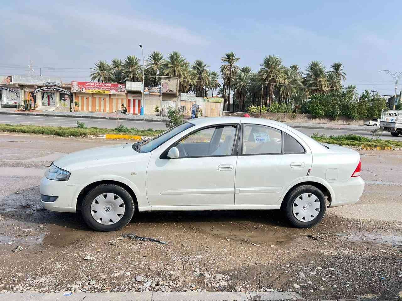 س. ع
نيسان صني موديل ٢٠١١ سنويه بعدها مانافد بيها قطعتين بونيد جاملغ عكس سايق مبدل بلادي كير عادي محرك كير مكفول سياره جاهزه من كل نواحي سعر ٨٨ بي مجال 
***********
