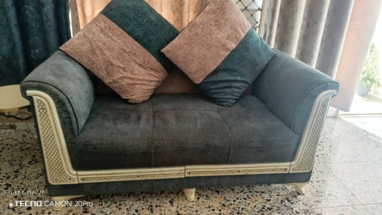 السلام عليكم. تخم تركي للبيع . 10 مقاعد ، السعر 300 الف . لايوجد توصيل . وبي مجال


**إذا كنت صاحب هذا الإعلان وتريد حذفه لأي سبب، رجاءا أرسل رسالة إلى الدعم الفني**