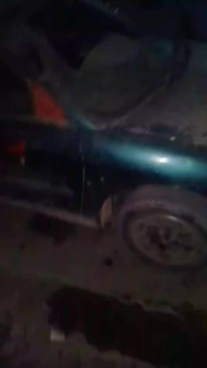 السلام عليكم فورد تورس امريكي ادياله الماني السعر 10مكاني بغداد الشعب هاذه رقمي *********** السياره نقصهة محرك وجامتين اماميه وخلفيه كلهة كامله اصوليه السياره
