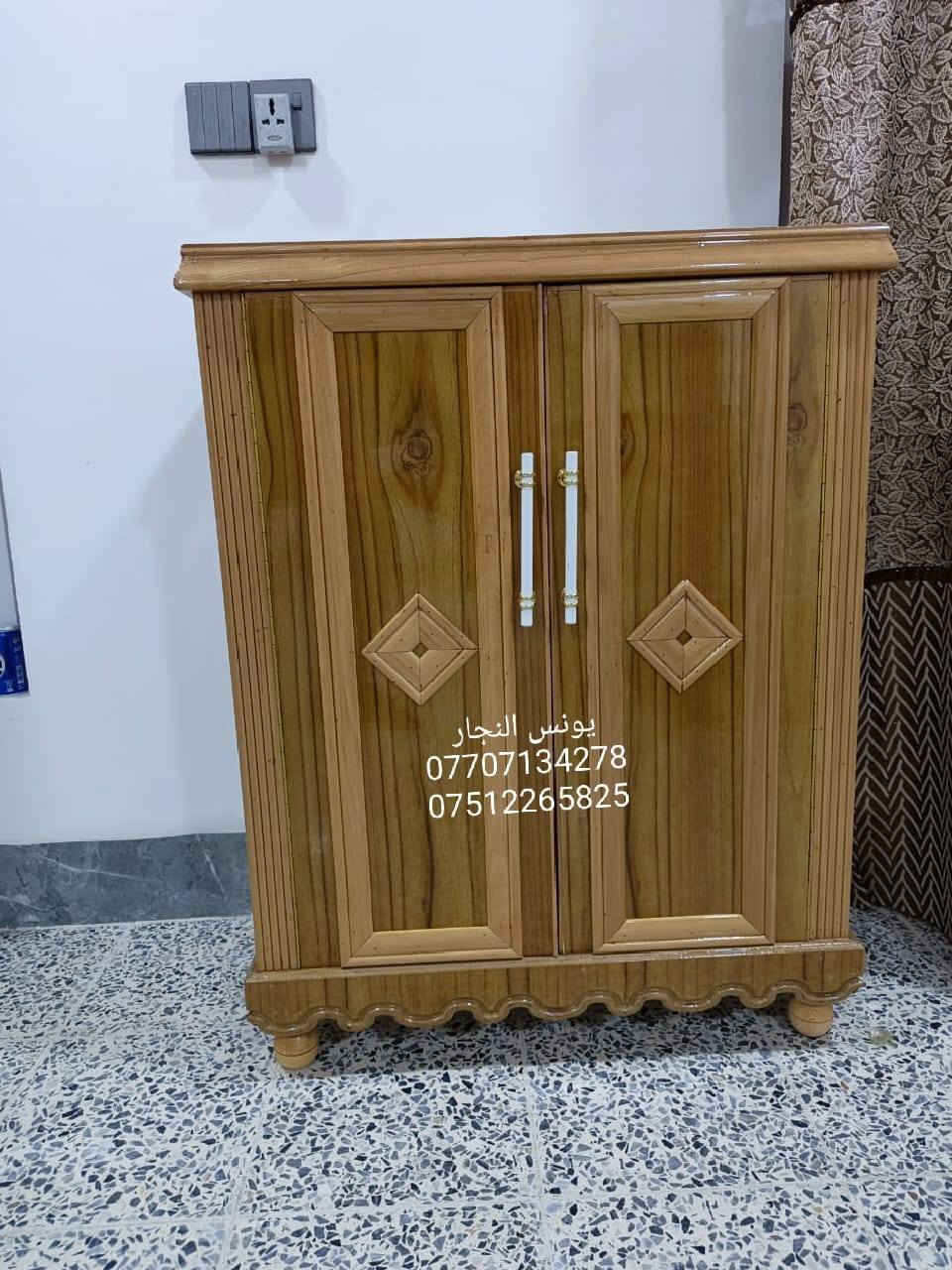 #قسط_غرفتك_براحتك
✔️ ويانا مدة التقسيط سنة و نص بدون مقدمة على منصة اقساطي
✔️ لحاملي ماستر كارد الرافدين من الموظفين و المنتسبين و المتقاعدين
✔️ يوجد فصال حسب الطلب
✔️ يمكنكم استبدال غرفكم القديمة بغرفة جديدة وتقسيط الفرق
✔️ غرف نوم باحدث الموديلات من خشب الصاج
📌العنوان : الموصل / الجانب الأيمن / الصناعة القديمة / اليابسات 
📱كورك :*********** (يوجد واتساب)
📱 اسياسيل  ***********(يوجد واتساب)
