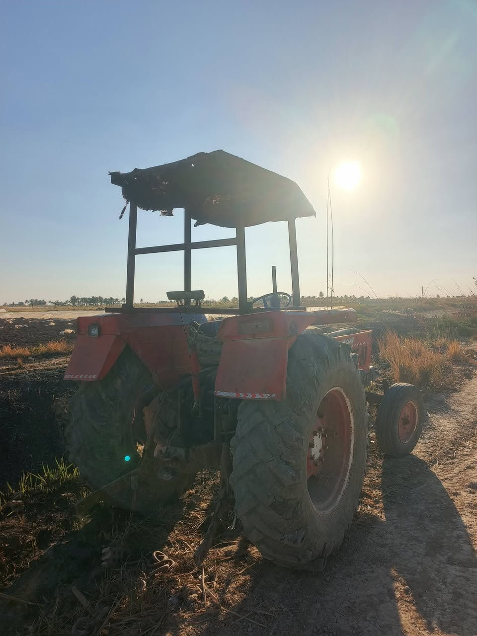 سلام عليكم
عنتر البيع 
موديل 1985
مكان بابل جبله 
سعر 3ونص بيها مجال 
رقم ***********
