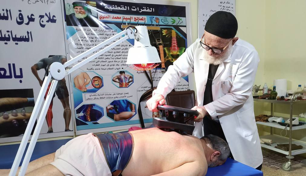 الشفاء للعلاج الطبيعي علاج الانزلاق وتتبع المسارات العصبيه والحجامه الرجاليه والنسائيه الحسينيه مدخل التكسيات هاتف وتساب ***********
