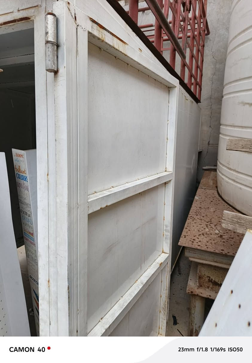 سلام عليكم محجر كيا فحل بوري شغل درجه اولى
بوكس كيا فحل يكعد على البيبان الصفح شغل درجه اولى

للبيع.  ***********
