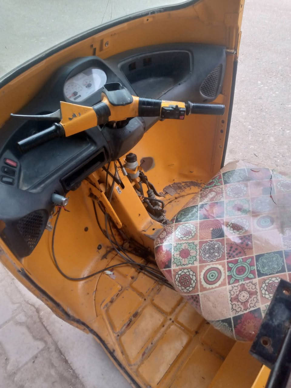 تكتك البيع موديل 19 وراق بغداد سعر  850 في ميسان رقم هاتف
***********
