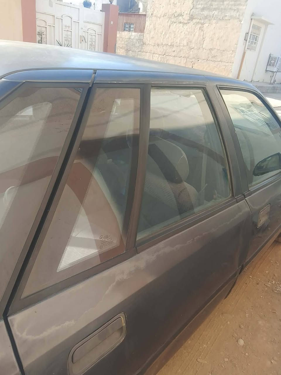 للبيع دايو اسبيرو 94 كير محرك مكفول محرك مفتوح  1600رقم ديالي دولي سنويه جديده سياره بلاديه لا صبغ ولا ضربه سعره 20 بي مجال هذا رقمي ***********
