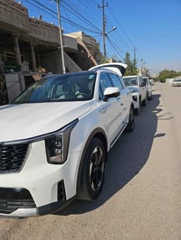 اخوان سورنتو 4X موديل 2024  ماشيه 30الف  استفسار  07700238430