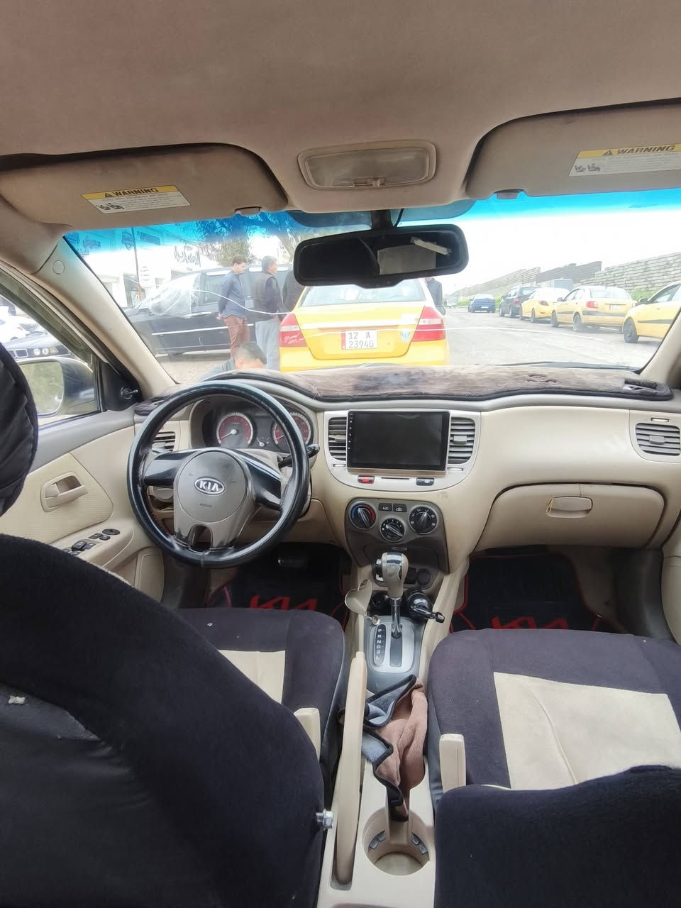 ريو2011 امريكي مصفره ما عليها ربع دينار (تحويل فقط) كير مكينه حدادية كلها جديده السعر100 
للتواصل *********** اذا مو شراي لا تخابر
